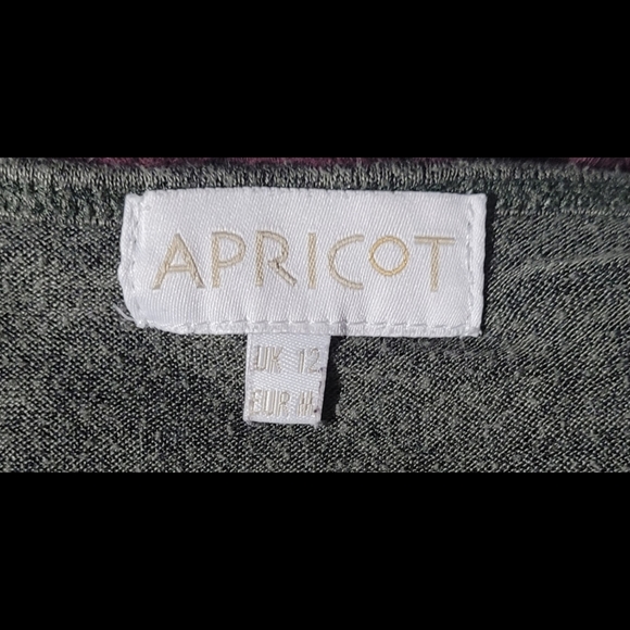 Army Green Top from APRICOT - Picture 5 of 6